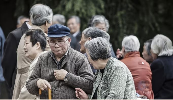 વૃદ્ધ વસ્તીથી ચીન પરેશાન