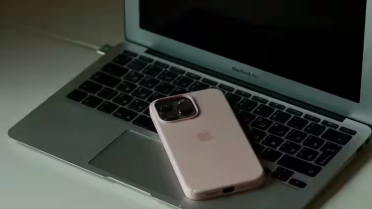 બવ એપલ-એપલ કરો છો'ને!