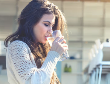 ડિહાઈડ્રેશનથી બચવા તમે તો વધારે પડતું પાણી નથી પી જતા ને?