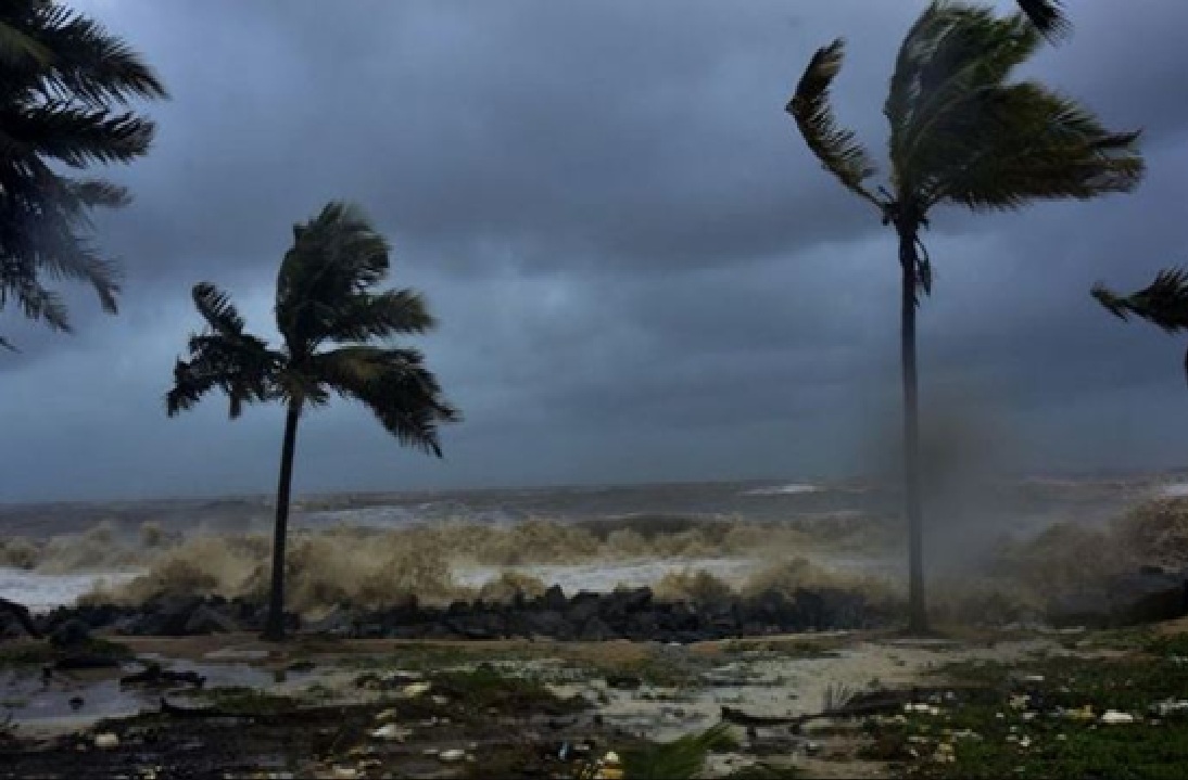 સાવધાન! આવી રહ્યો છે મહાખતરો!