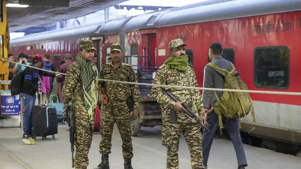 નવી દિલ્લી રેલવે સ્ટેશન પર દુર્ઘટના પછી લેવાયા પગલાં