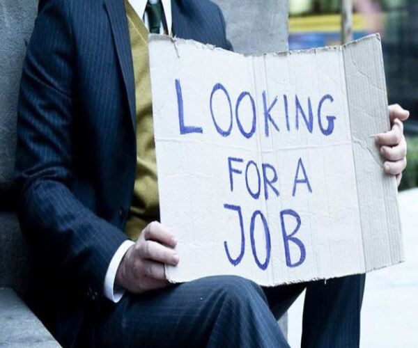 ગ્રેજ્યુએશન પછી 2 વર્ષથી શોધી રહ્યો છે નોકરી