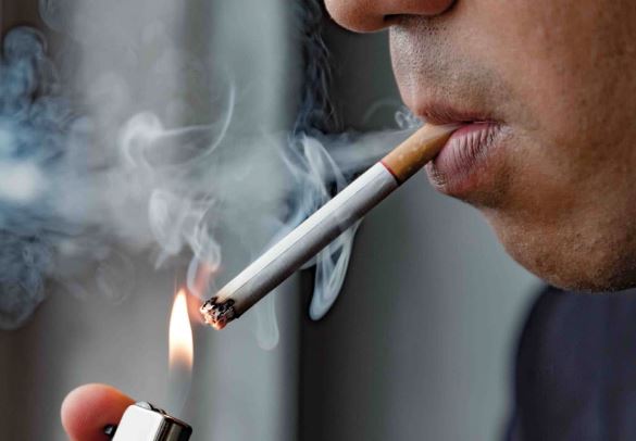 એક સિગારેટ સરેરાશ 20 મિનિટ ઘટાડી શકે છે