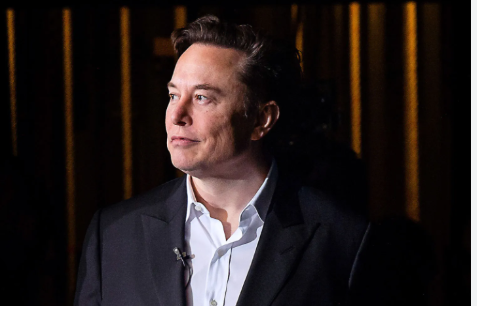 જમીન પર સૂઈ જાય છે દુનિયાનો સૌથી ધનિક ઉદ્યોગપતિ