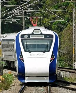 વંદેભારત અને શતાબ્દી જેવી ટ્રેનોના માલિક કોણ?