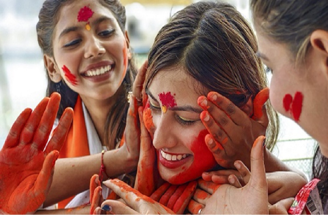 આ રીતે હોળીને બનાવો સ્પેશિયલ...