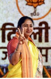 દિલ્હીમાં મહિલાઓને 2500 રૂપિયાની આર્થિક સહાય