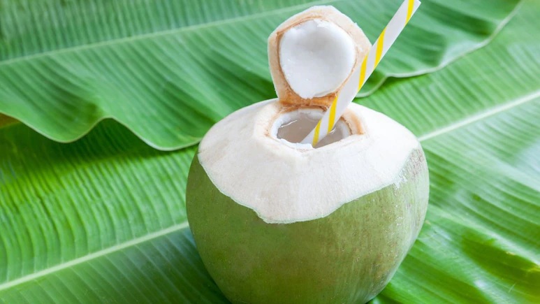 Health Tips:  અઠવાડિયામાં 3 વખત કેમ પીવું જોઈએ નારિયેળ પાણી?
