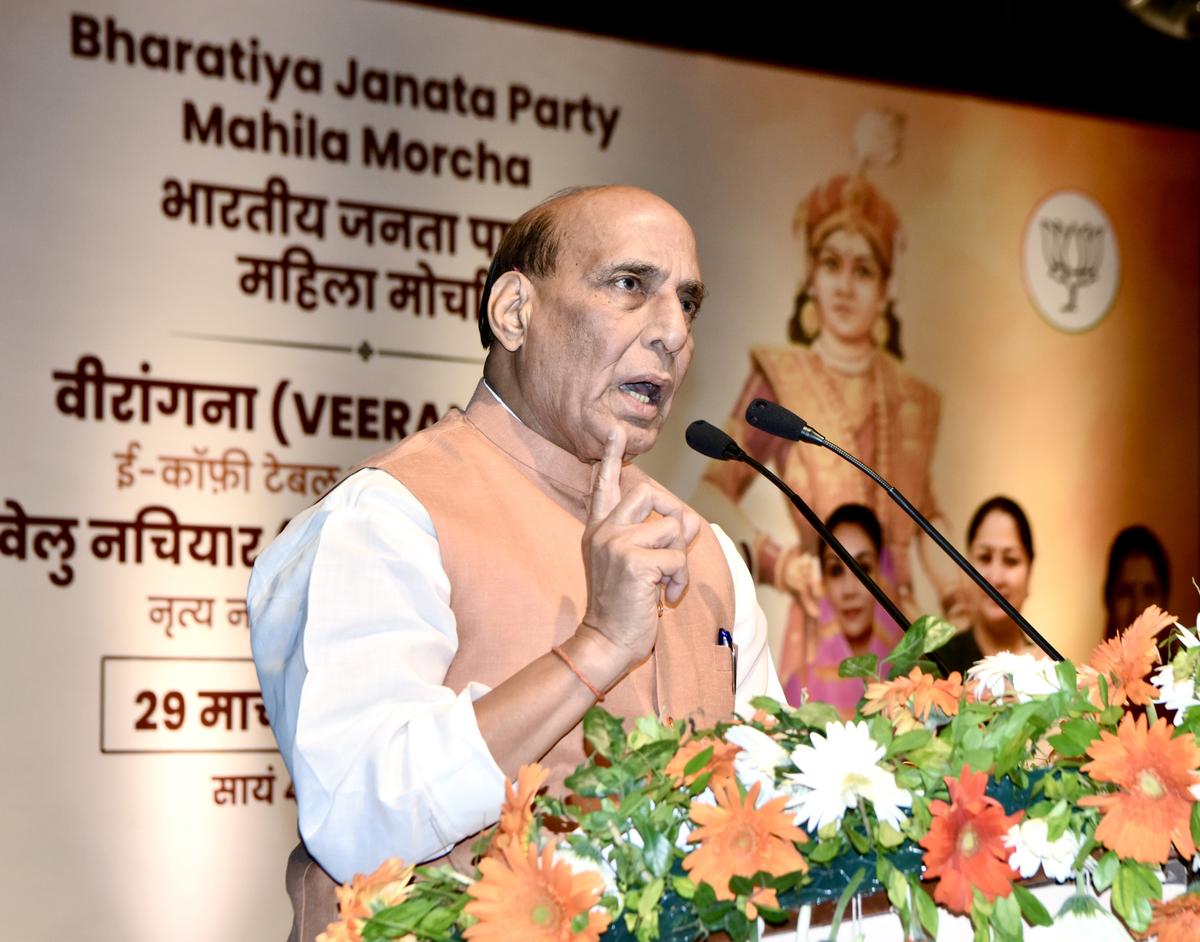 ભાષા પર વિવાદ વચ્ચે રાજનાથસિંહે આપી પ્રતિક્રિયા