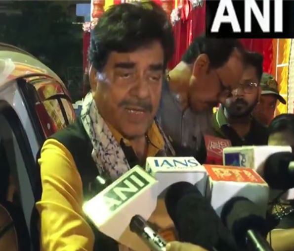 ઘરનું નામ રામાયણ..ખુદનું નામ શત્રુઘ્ન..પ્રખર હિંદુ