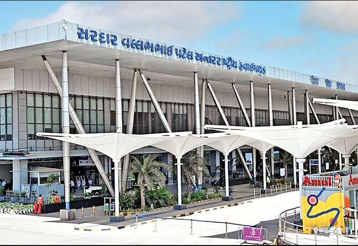 અમદાવાદમાં ફ્લાઈટને બોમ્બથી ઉડાવાની ધમકી