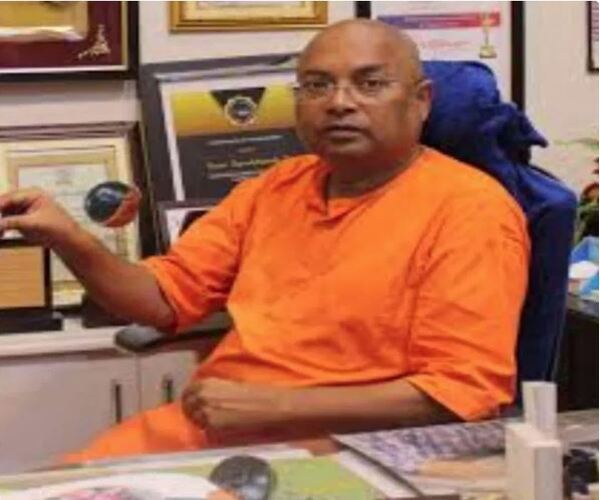 સંતને પણ નથી છોડતા સાયબર ચાંચિઆઓ