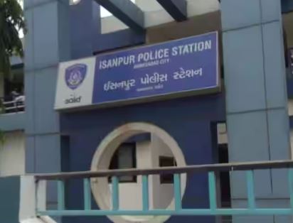 સસ્તા ભાવે સોનું ખરીદવાની લાલચમાં ફસાયો રિક્ષાચાલક