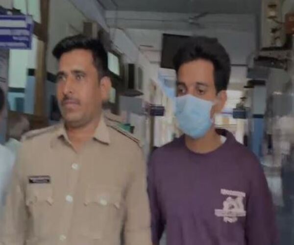 જેલના સળિયા પાછળ જ રહેવું પડશે રક્ષિતને