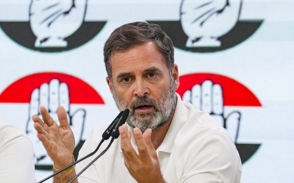 'અમે મોદી સરકારને સપોર્ટ કરીએ છીએ',