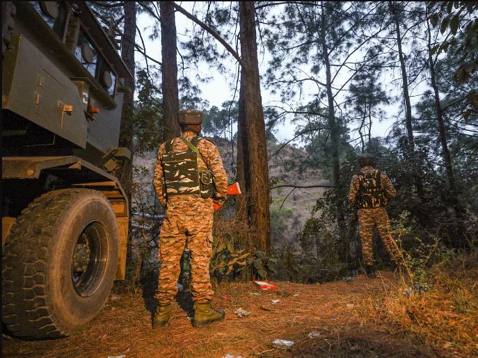 આખી રાત જાગી પાકિસ્તાનની નાપાક સેના!