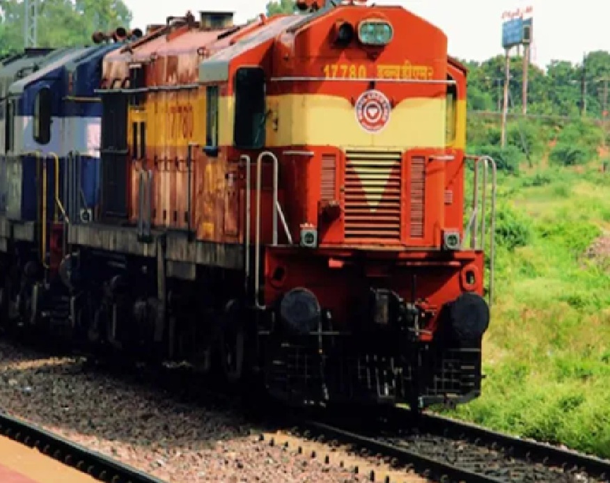 IRCTC પર ટિકિટ બુક કરતા સમયે ધ્યાનમાં રાખો આ 6 વાતો