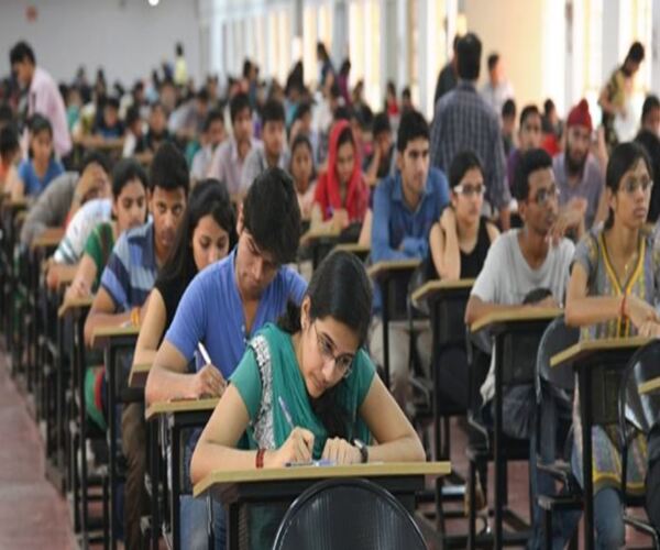 ગુજરાતના 80 હજાર વિદ્યાર્થીઓને બનવું છે ડોક્ટર