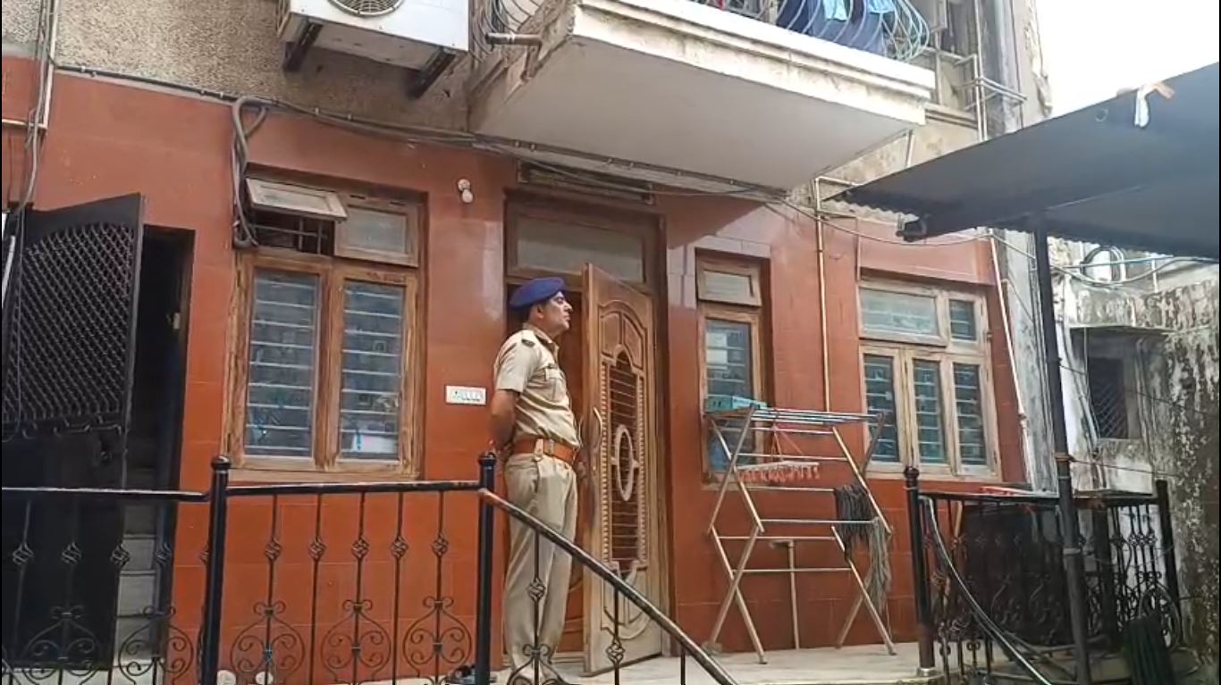 અમદાવાદમાં 9 સ્થળે EDનાં દરોડા