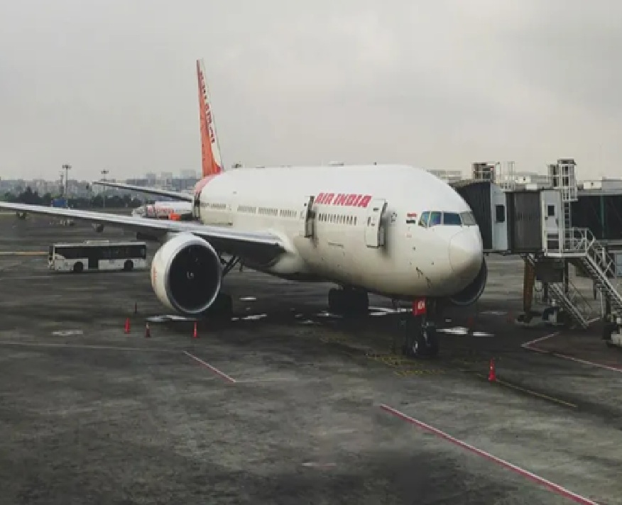 ભારત-પાકિસ્તાન તણાવ વચ્ચે ભારતના આ 32 એરપોર્ટ બંધ