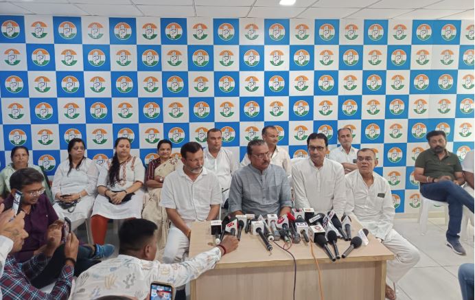 શહીદ વીર જવાનોને શ્રદ્ધાંજલિ