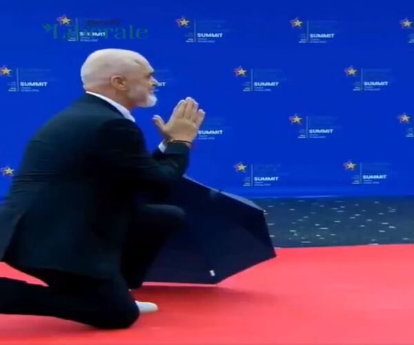 આ શું કર્યું અલ્બેનિયન વડા પ્રધાને