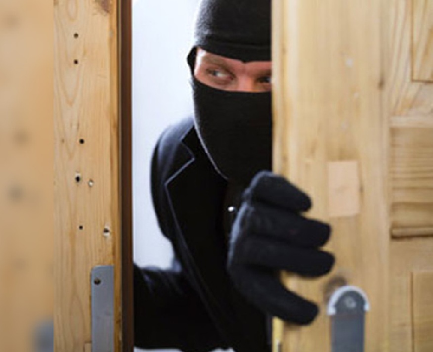 અજાણ્યા શંકાસ્પદ સીસીટીવીમાં કેદ