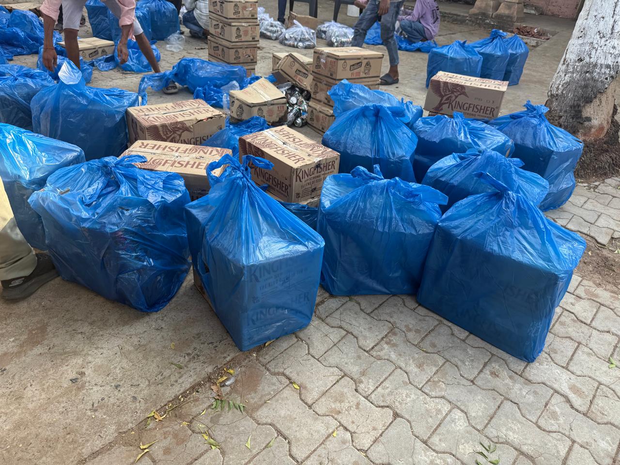 વડોદરા LCBએ રૂ.૫૭.૨૨ લાખનો દારૂ કબજે કર્યો