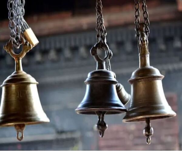 મંદિરમાં કેમ વગાડવામાં આવે છે ઘંટ?