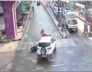 વડોદરામાં થોડા દિવસ પહેલા સર્જાયેલા અકસ્માતમાં મહિલાનું મોત