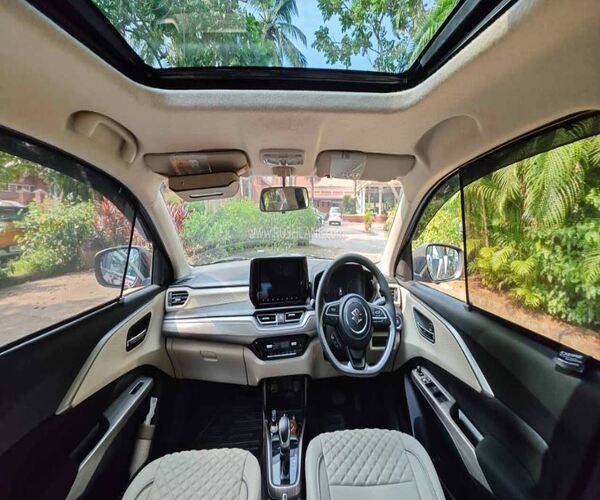 કાર કંપનીઓને કાંટાની જેમ ચુબી રહી છે આ કાર