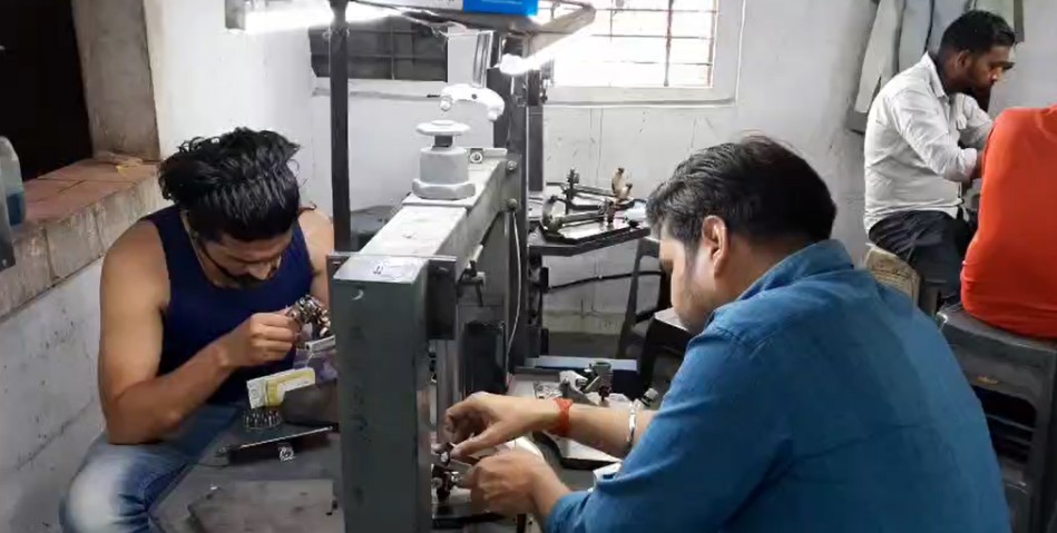 રત્ન કલાકારો માટે સહાય પેકેજ જાહેર