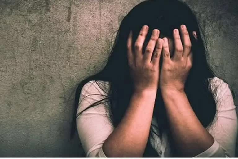 'તારો બાપ ભિખારી છે' કહીને રોજ પત્નીને માર મારતો હતો સ્પા સંચાલક પતિ