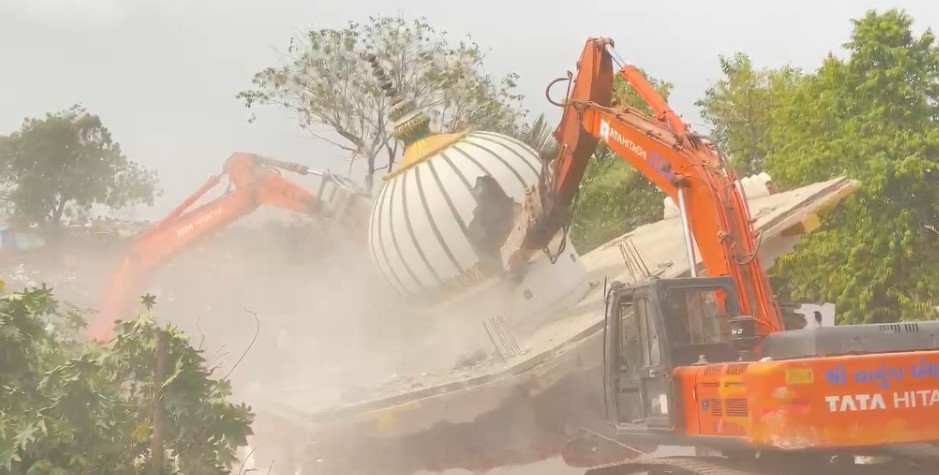 Ahemdabad:ચંડોળા તળાવમાં ડિમોલિશનની કાર્યવાહી યથાવત