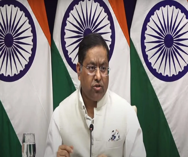 'આતંકવાદીઓને સોંપો, PoK ખાલી કરો'