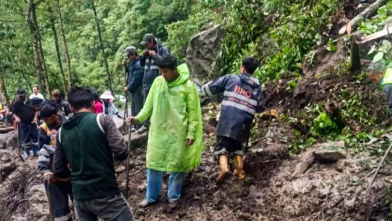 સિક્કિમમાં મોટો અકસ્માત,