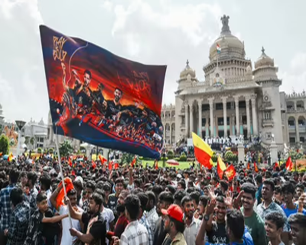 RCB Victory Parade 2025 Live