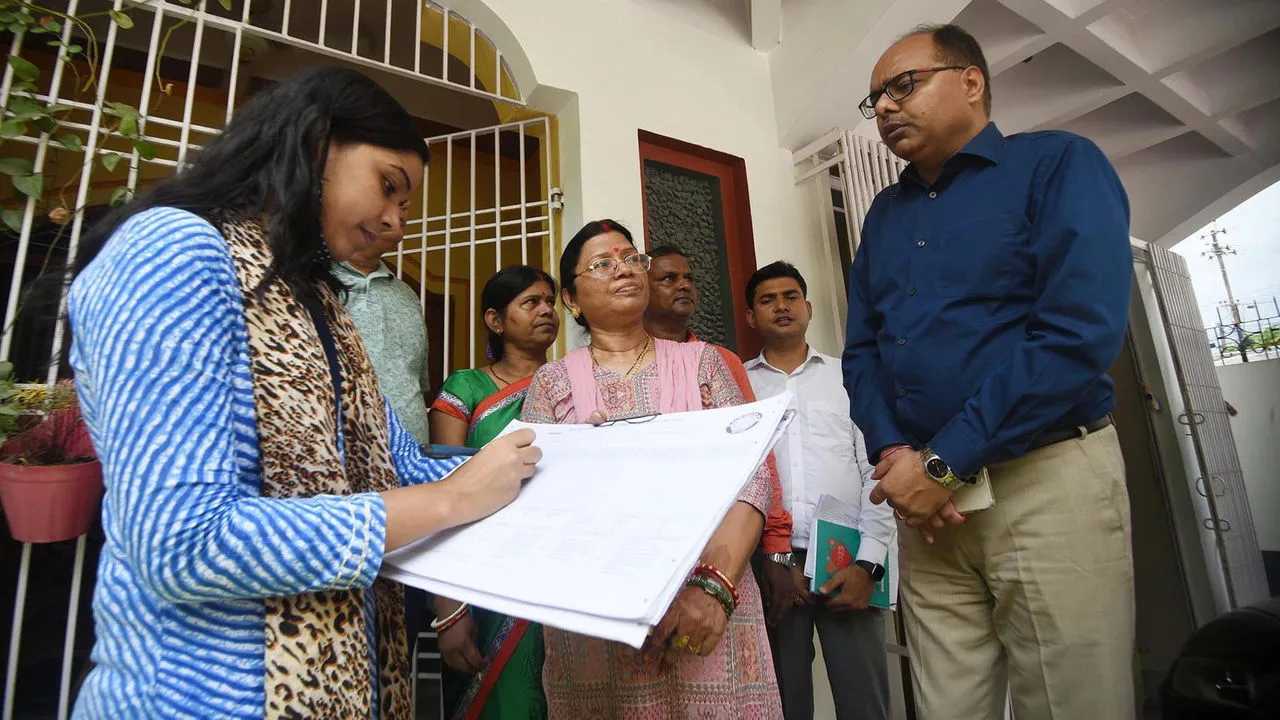 કયો લોટ ખાઓ છો? કેટલા મોબાઇલ વાપરો છો?