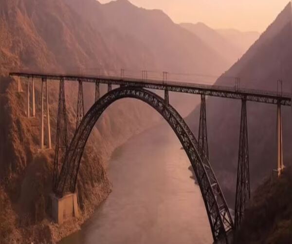 પાકિસ્તાનના ગળાની ફાંસ સાબિત થશે ચિનાબ બ્રિજ