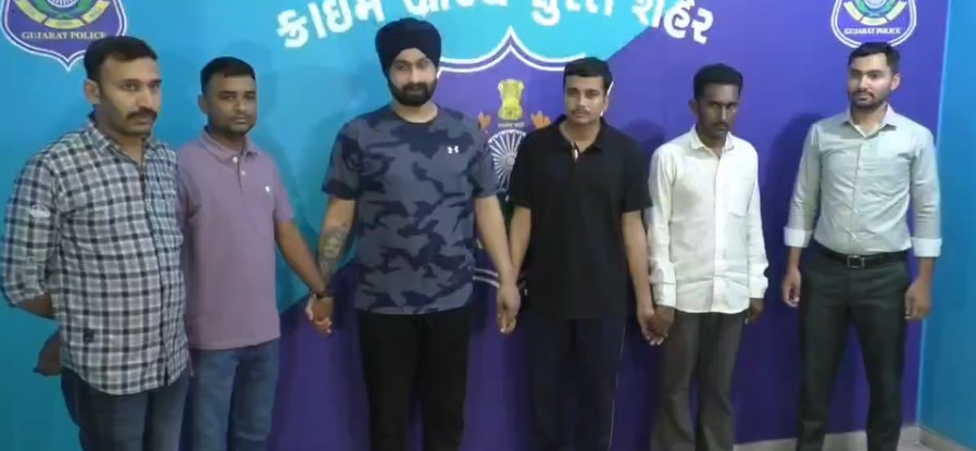 વૃધ્ધ બન્યા ડિજિટલ એરેસ્ટનો શિકાર