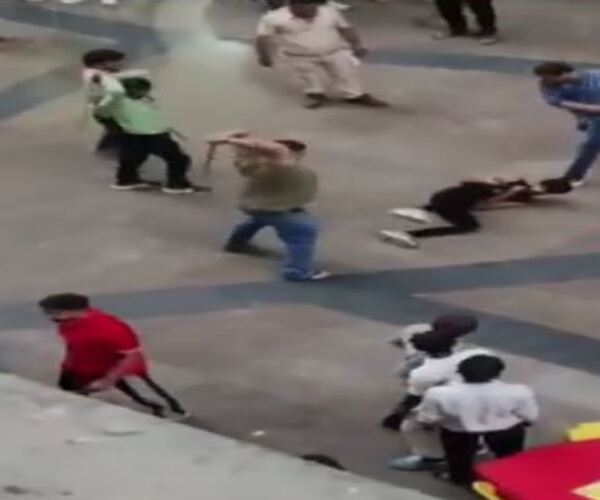 ગીતા મંદિર બસ સ્ટેશન પર આતંક મચાવનારને મેથીપાક