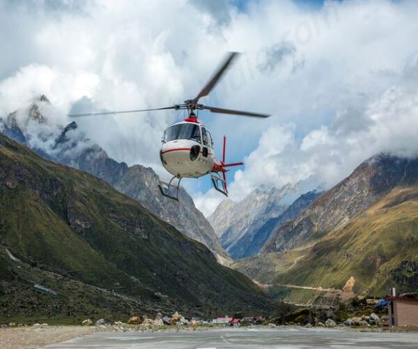 એક દિવસમાં કેટલા યાત્રિ હેલિકોપ્ટરથી જાય છે કેદારનાથ?
