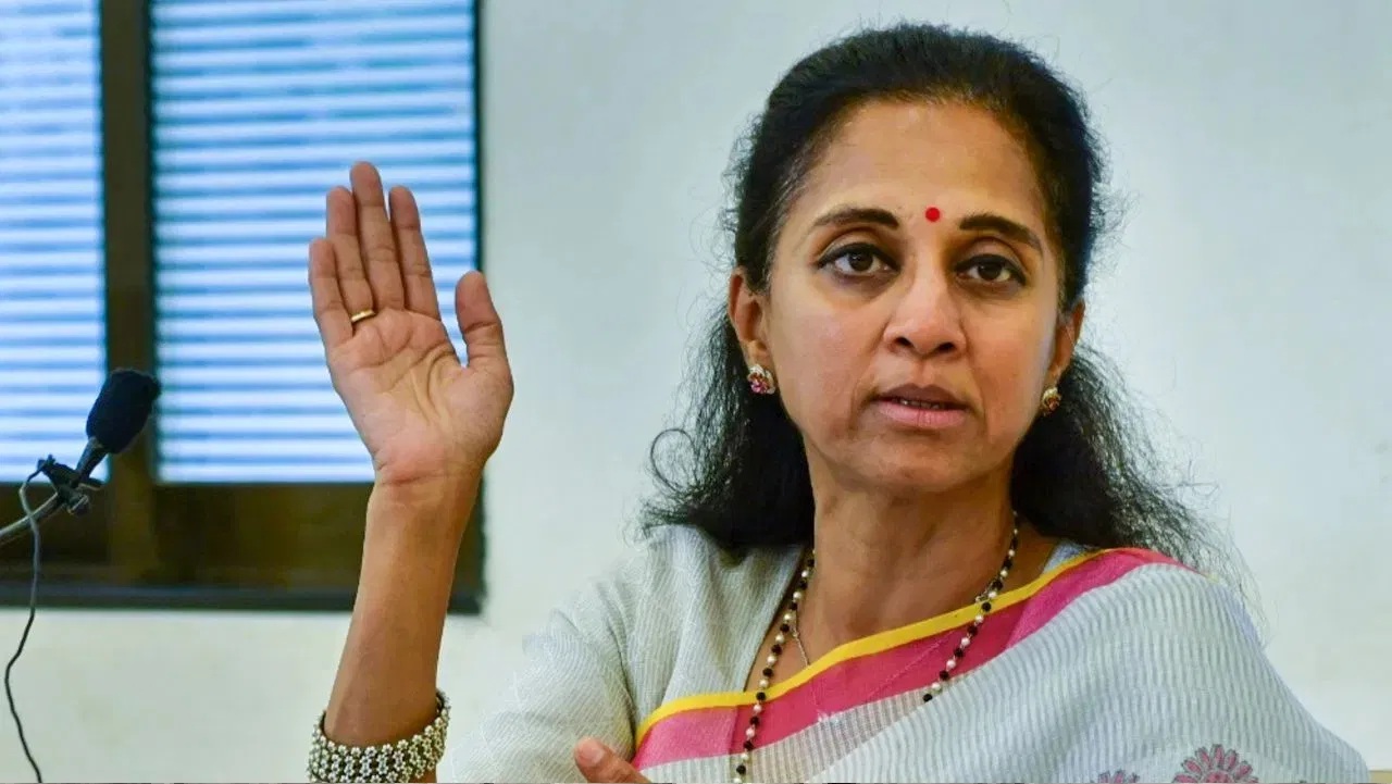 એર ઈન્ડિયામાં મુસાફરી કરી રહેલી સુપ્રિયા સુલે ભડક્યા