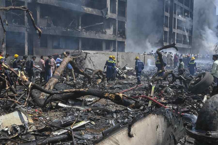 અમદાવાદ પ્લેન ક્રેશ