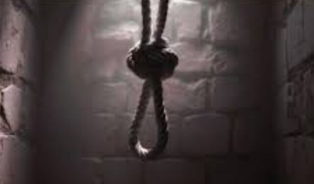 3ને ફાંસી, 700 થી વધુની ધરપકડ