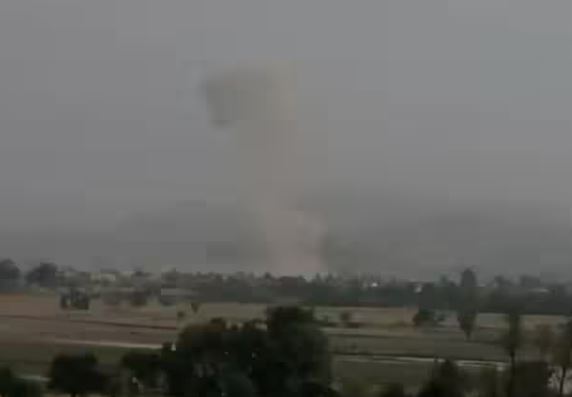 પાકિસ્તાની સેનાના કાફલા પર આત્મઘાતી હુમલો