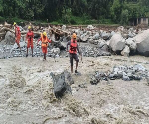 હિમાચલમાં તબાહી