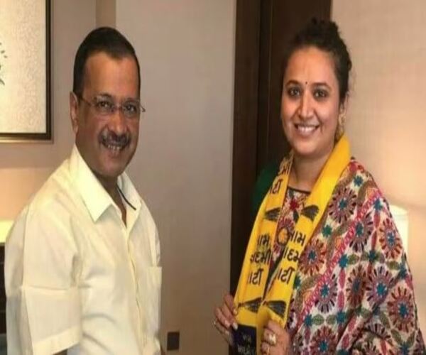 ભય, ભૂખ અને ભ્રષ્ટાચાર સામે જનક્રાંતિનું એલાન: રેશ્મા પટેલ