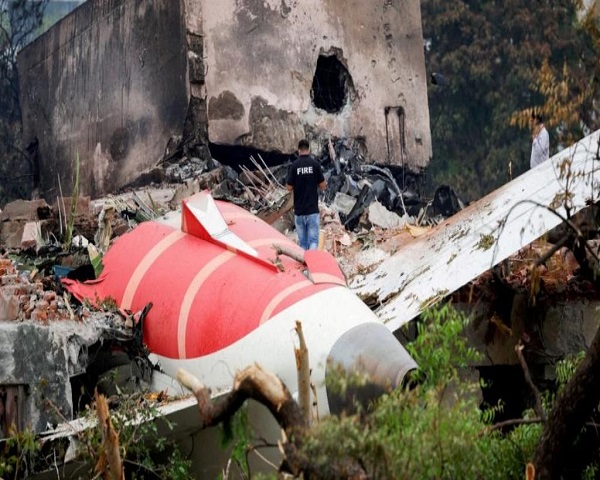 Plane Crash Report - કો-પાયલોટ પાસે હતો પ્લેનનો સંપૂર્ણ કંટ્રોલ