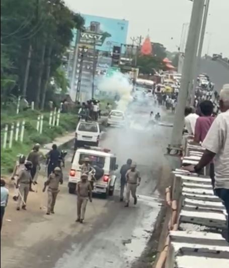 સાબર ડેરી પાસે પોલીસ પર હુમલો કરનાર ઉપર ફરિયાદ દાખલ